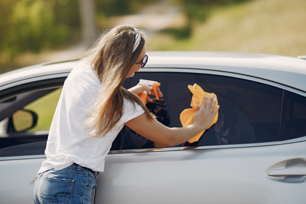 Com prevenir danys dels vidres de l'automòbil?