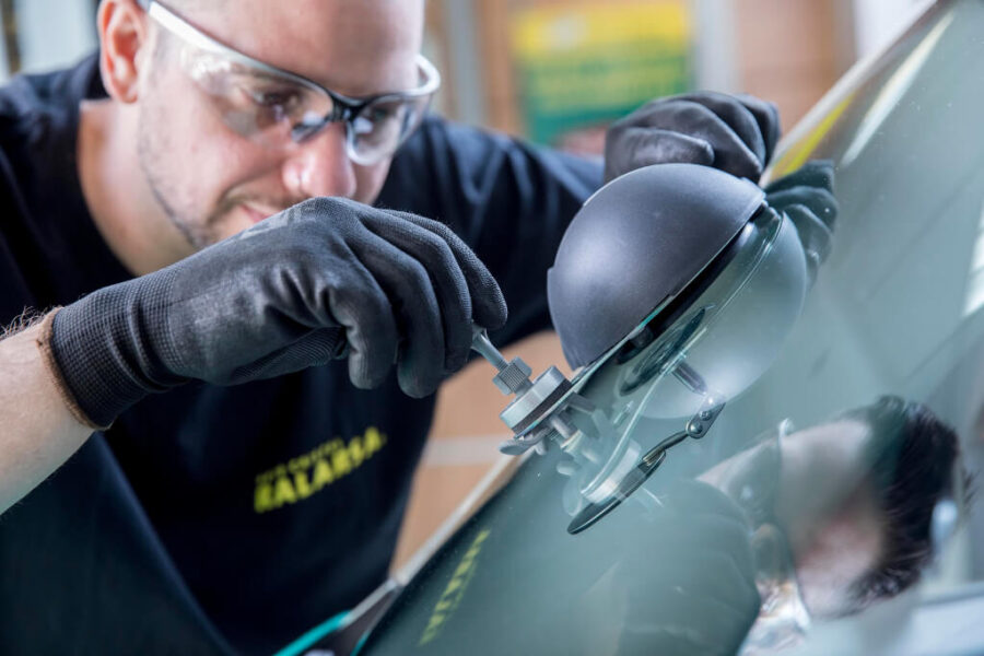 Car windows among the most frequent damages in Spain